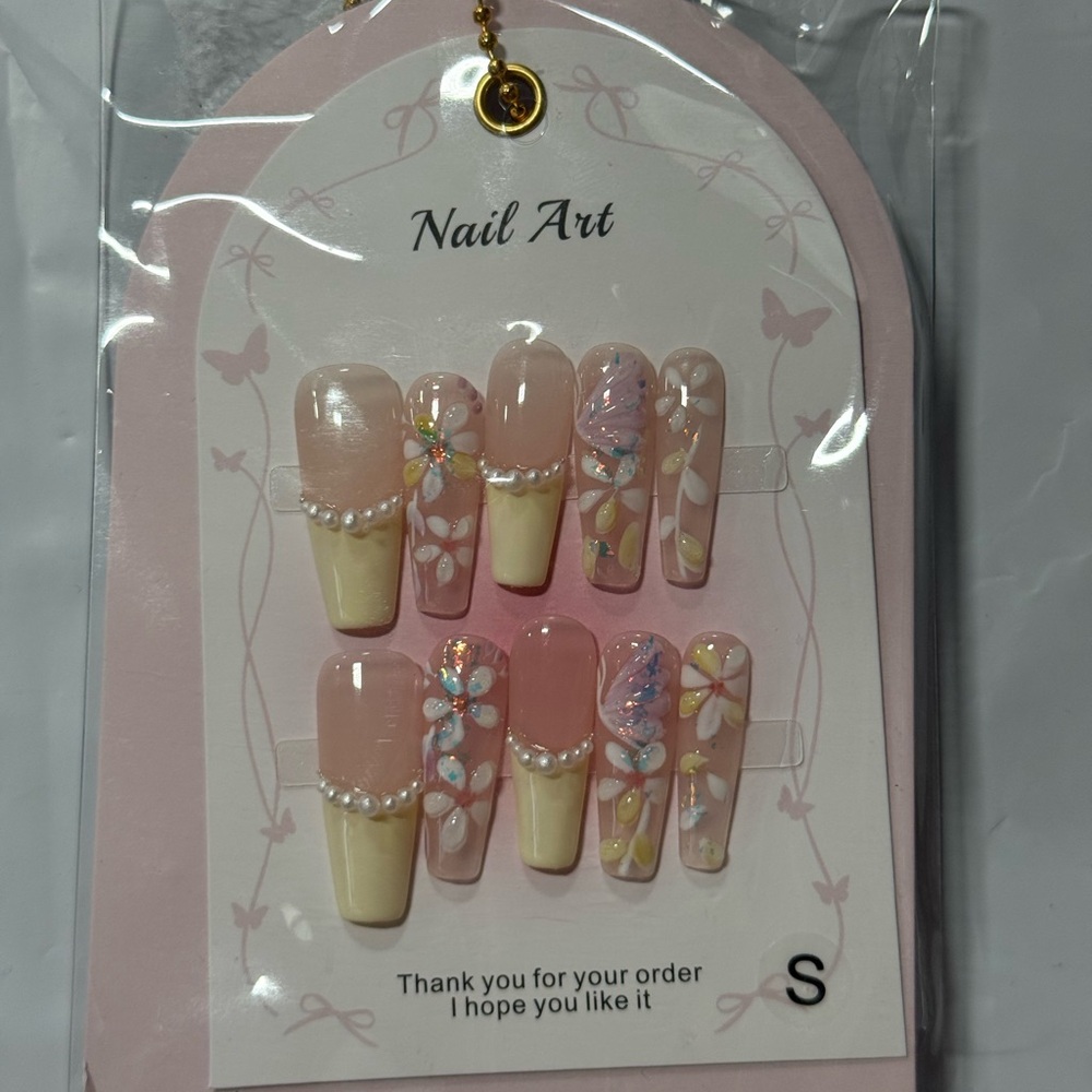 Pink and Cream Press-On Nails with Floral Design